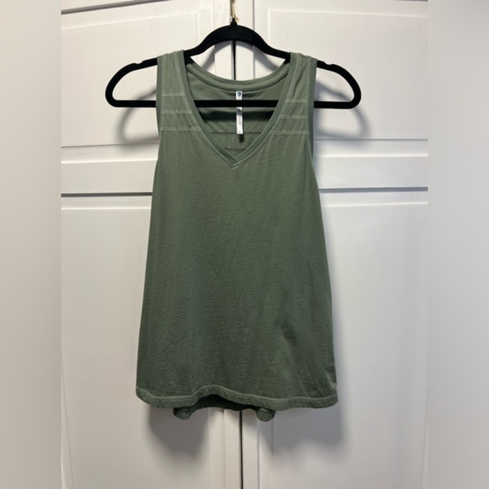 Kuhl Arabella V-Neck Tank Size Women’s Small Color Green